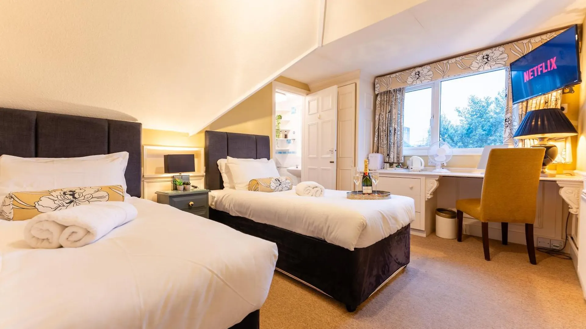 **** Guest house The Cransley By Grandeur Property Bournemouth United Kingdom