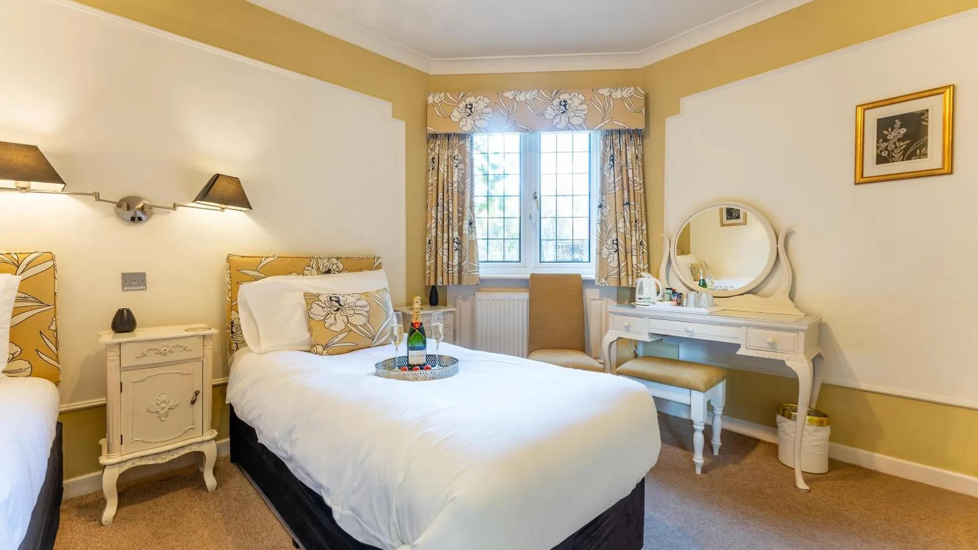 The Cransley By Grandeur Property Bournemouth 4*,